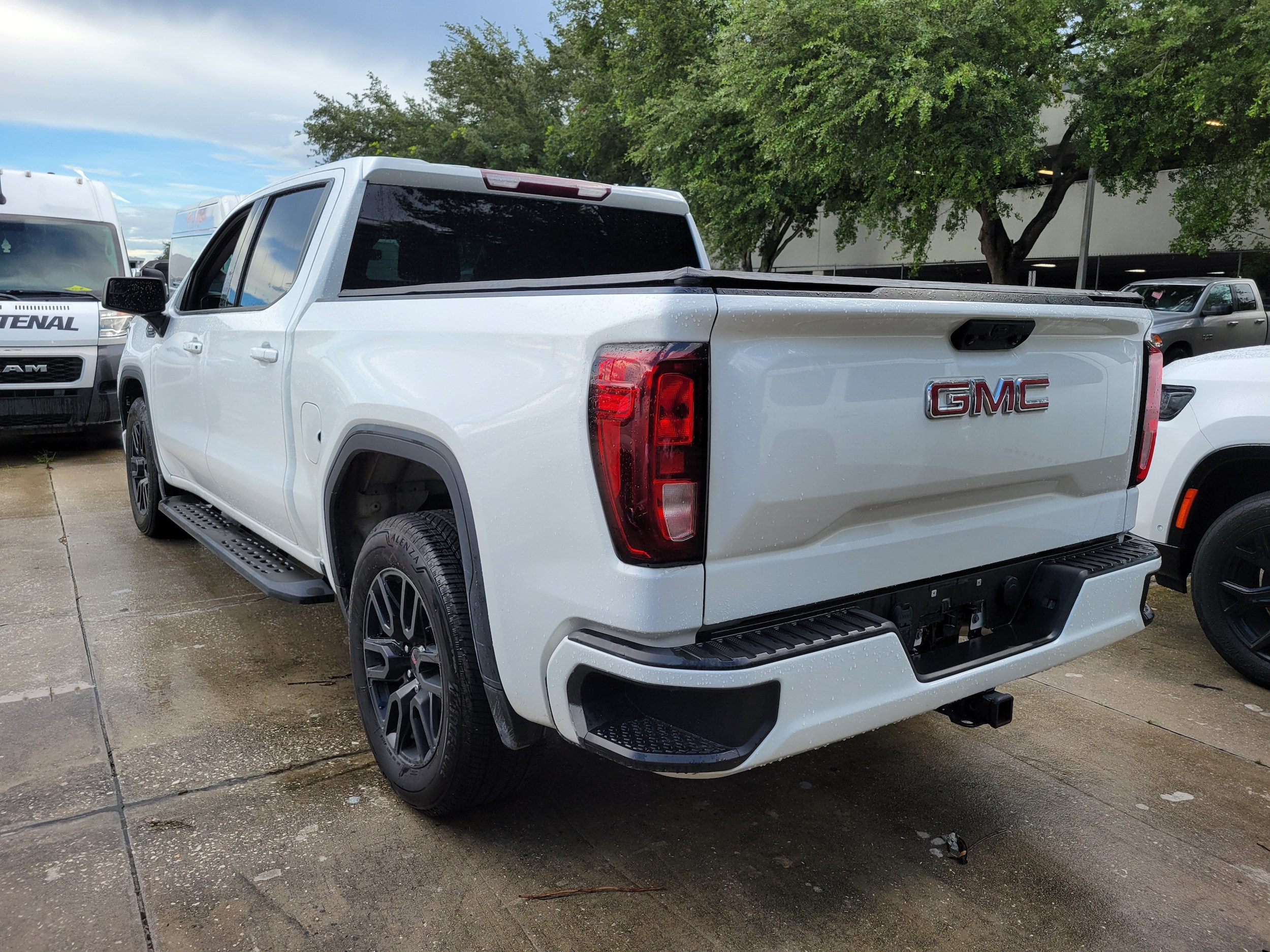 gmc sierra 1500 2023 3GTPHCE80PG116585 image gmc sierra 1500 2023 3GTPHCE80PG116585 image